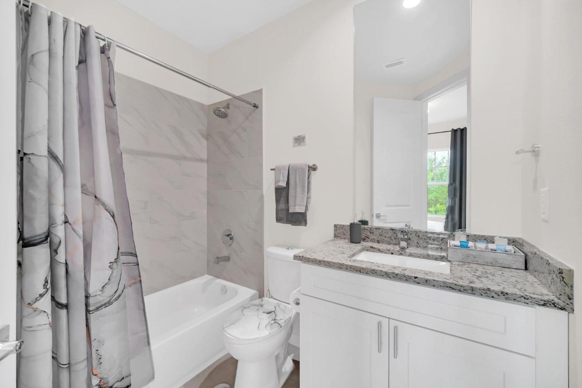 New Spacious And Themed 5 Bedroom Home Minutes From Disney And Waterparks! オーランド エクステリア 写真